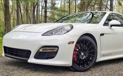 2013 Porsche Panamera - GTS Sedan 4D
