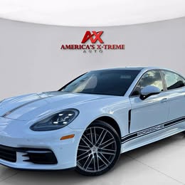 2018 Porsche Panamera 2