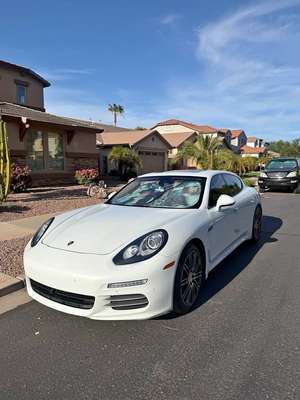 2016 Porsche Panamera - 4 Edition Sedan 4D