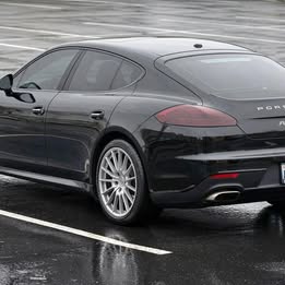 2014 Porsche Panamera Platinum Edition Sedan 4D