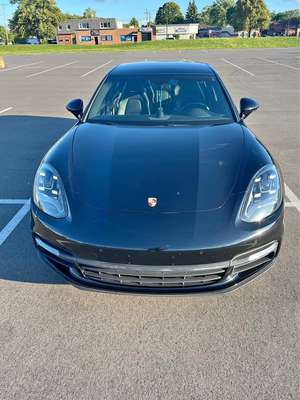2018 Porsche Panamera Panamera