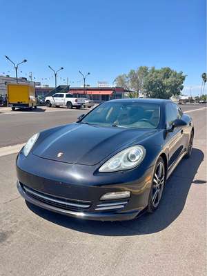 2013 Porsche Panamera - 4 Platinum Edition Sedan 4D