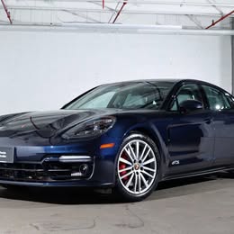 2023 Porsche panamera gts