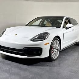 2023 Porsche Panamera 4S