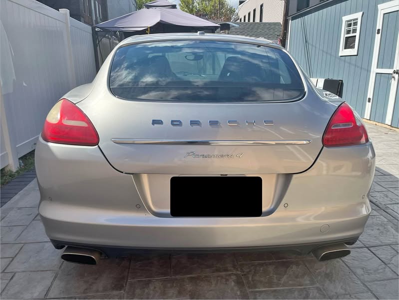 2011 Porsche Panamera