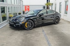 2023 Porsche Panamera Turbo S E-Hybrid