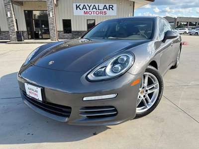 2015 Porsche Panamera - 4S Executive