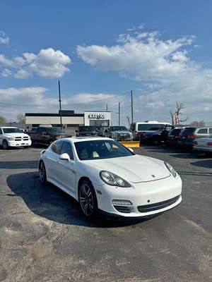 2010 Porsche Panamera - V8 S