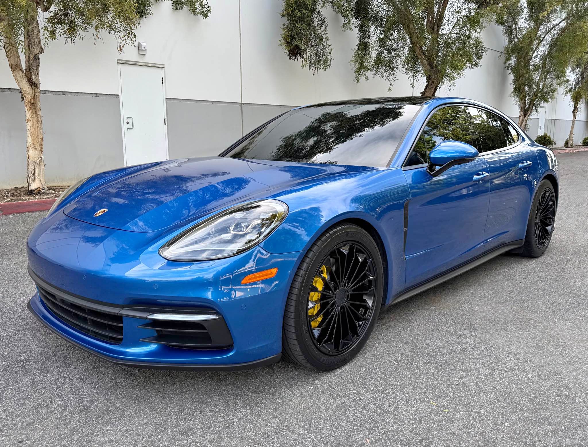 2018 Porsche Panamera - 4 Platinum Edition Sedan 4D