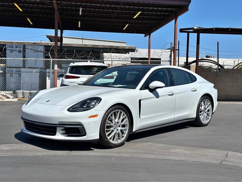 2018 Porsche Panamera - 4 Sedan 4D