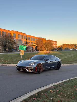 2018 Porsche Panamera - Turbo