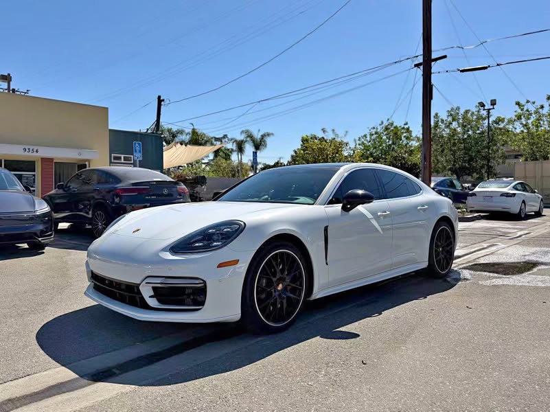 2022 Porsche Panamera - 4S Executive Sedan 4D