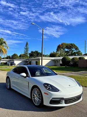 2018 Porsche Panamera - 4 Platinum Edition Sedan 4D