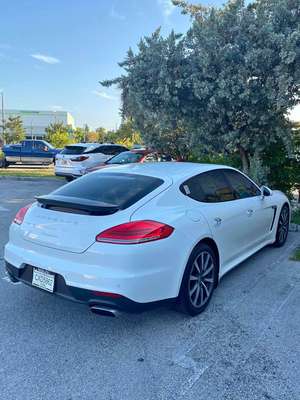2016 Porsche Panamera - Edition