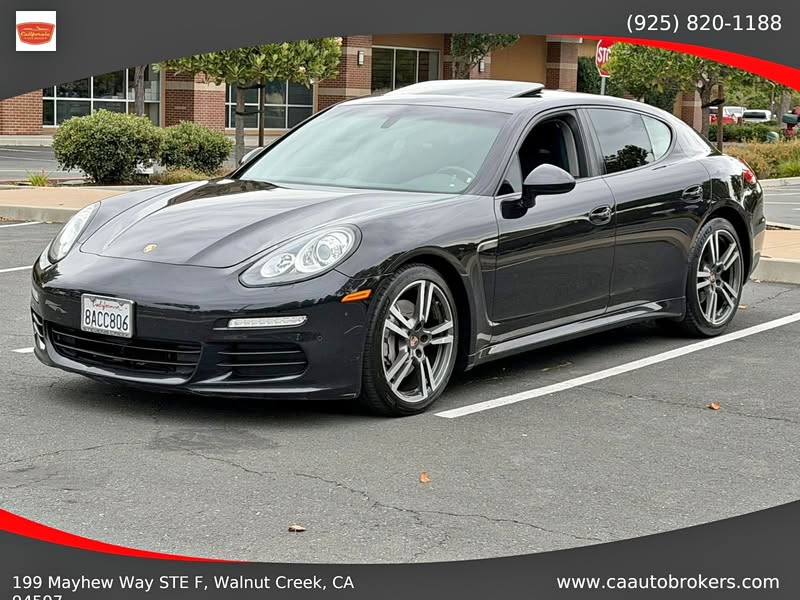 2014 Porsche Panamera 4 Sedan 4D