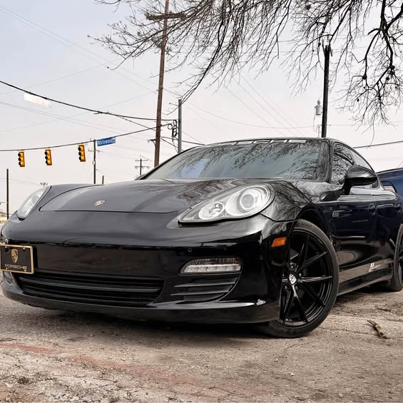 2011 Porsche Panamera - Sedan 4D