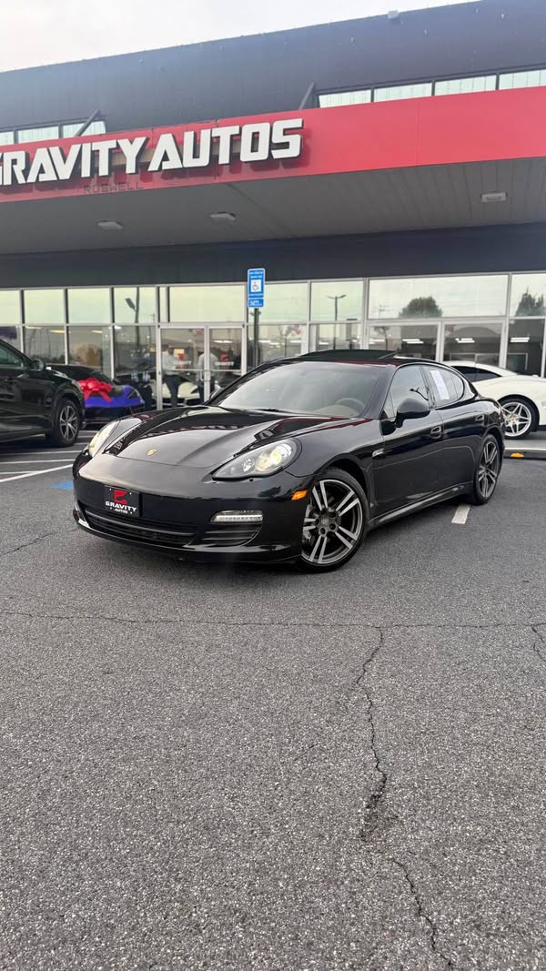 2012 Porsche Panamera - S