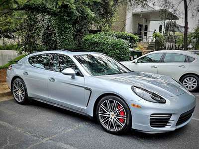 2016 Porsche Panamera - GTS Sedan 4D