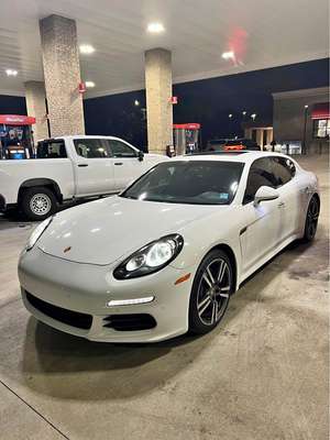 2014 Porsche Panamera - 4 Executive Sedan 4D