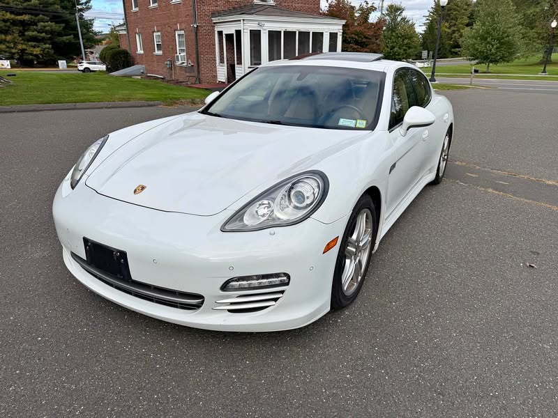 2013 Porsche Panamera - Platinum Edition Sedan 4D