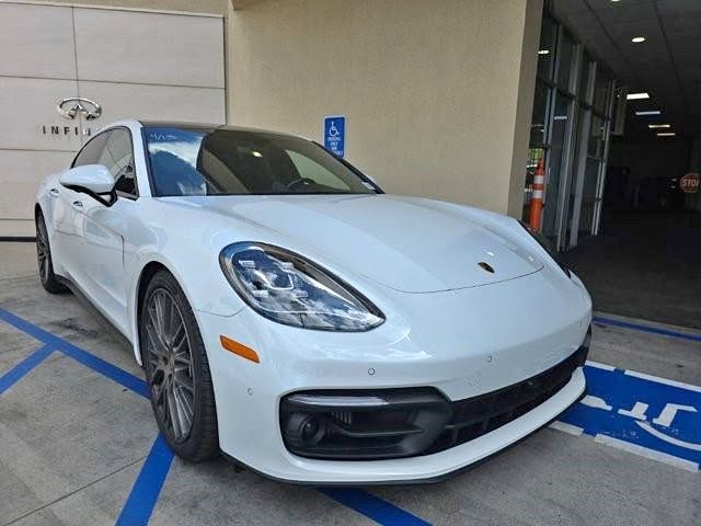 2023 Porsche Panamera 4