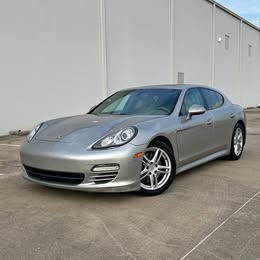 2011 Porsche  Panamera 4