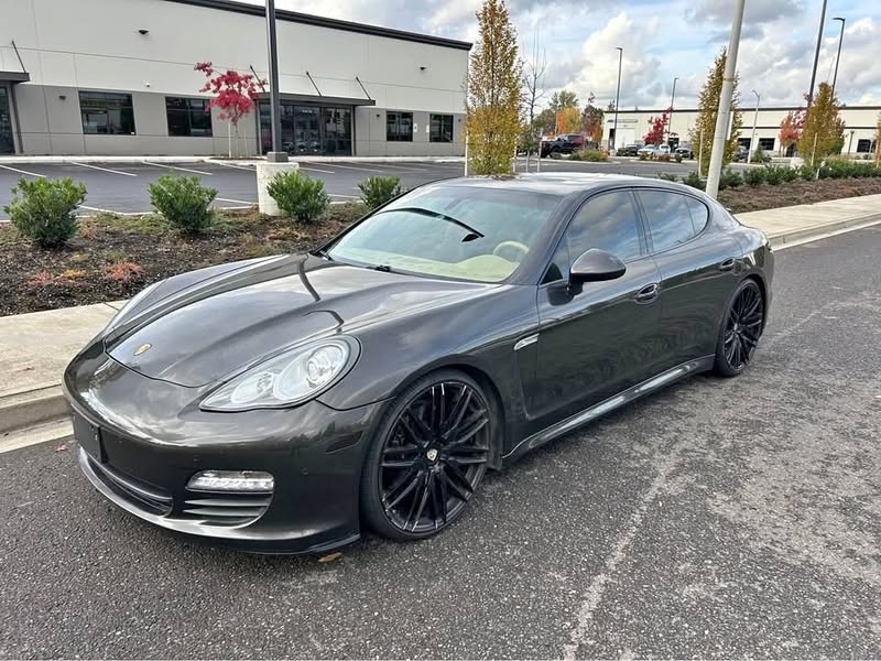 2012 Porsche panamera 88k miles