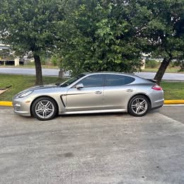2012 Porsche Panamera