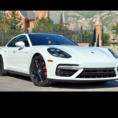 2017 Porsche Panamera Panamera