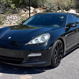 2013 Porsche Panamera S - V8 - 400HP