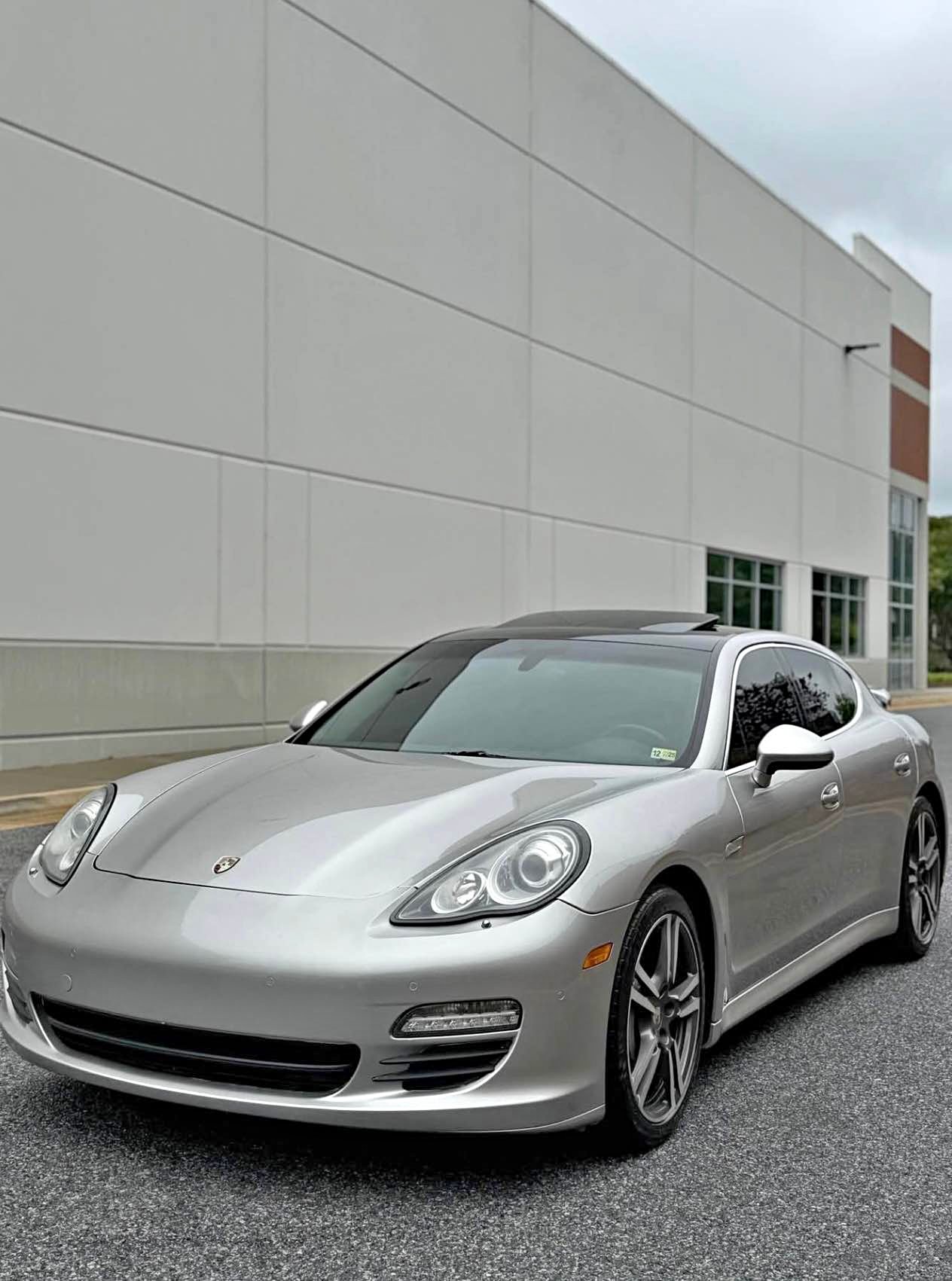 2016 Porsche Panamera - 4S Sport Turismo Sedan 4D