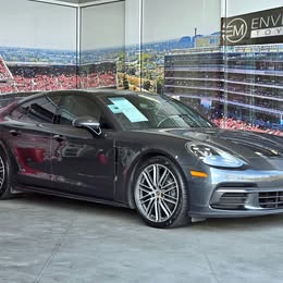 2020 Porsche Panamera L103693P