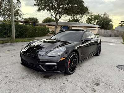 2018 Porsche Panamera TURBO