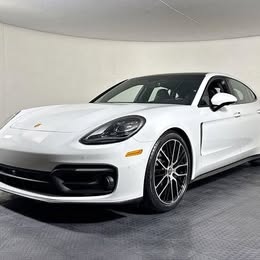 2023 Porsche Panamera 4 Platinum Edition