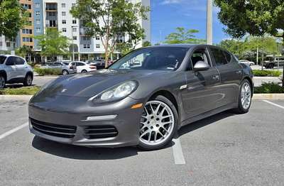 2014 Porsche Panamera - 4 Platinum Edition Sedan 4D