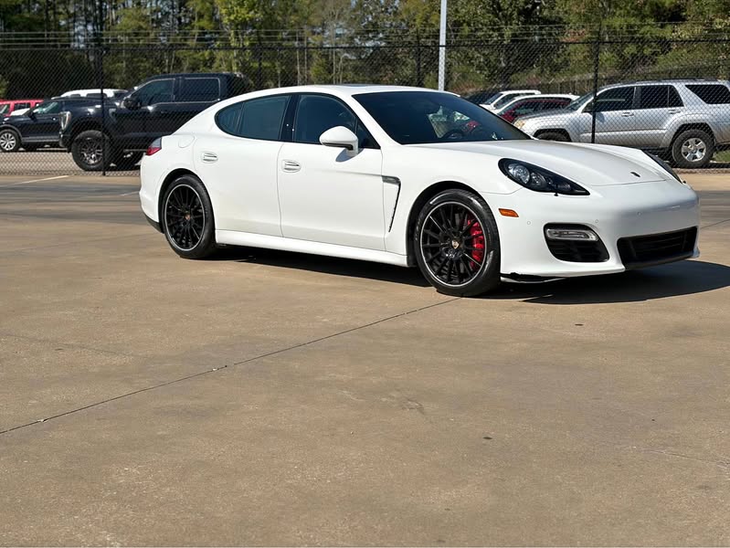2013 Porsche Panamera - GTS