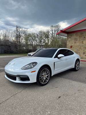 2017 Porsche Panamera - Panamera