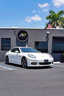 2014 Porsche Panamera - 4 sedan 4D
