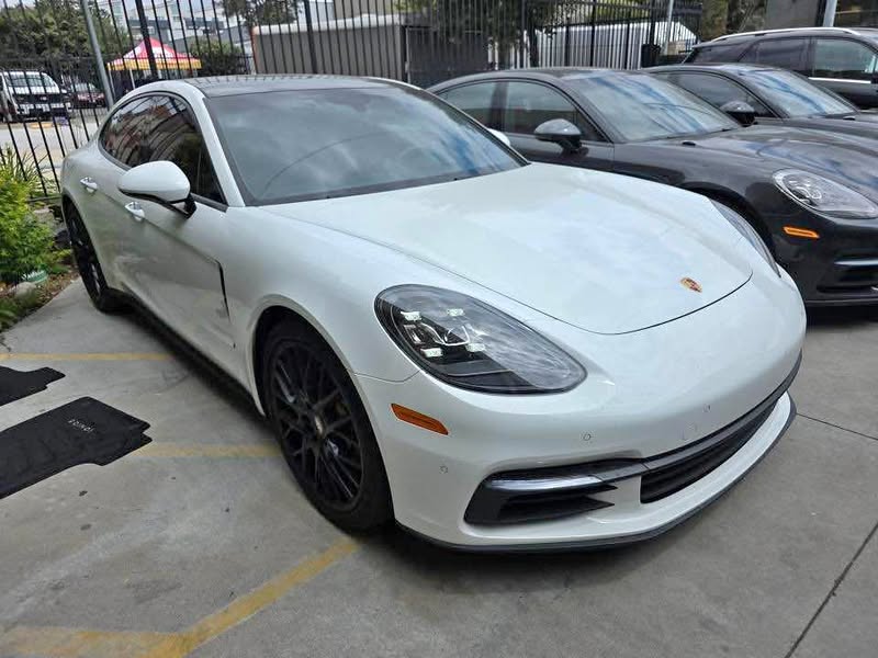 2018 Porsche Panamera - S