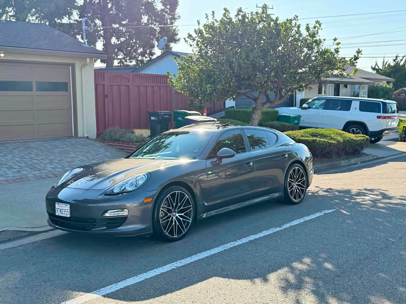 2013 Porsche Panamera - 4S E-Hybrid Executive Sedan 4D