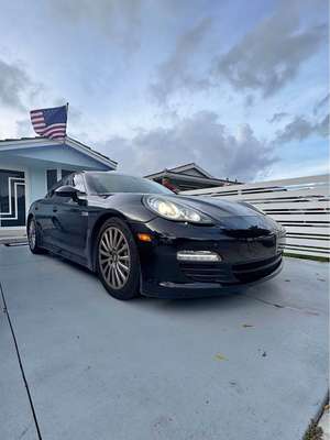 2011 Porsche Panamera - 4 Sedan 4D
