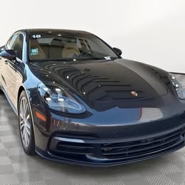 2018 Porsche Panamera 4 Sedan 4D