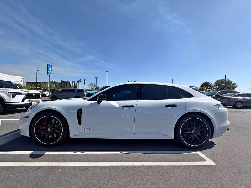 2020 Porsche Panamera - GTS Sport Turismo Sedan 4D