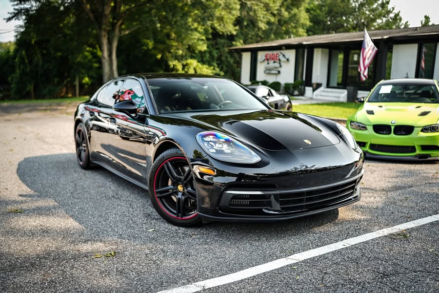 2018 Porsche PANAMERA 4S