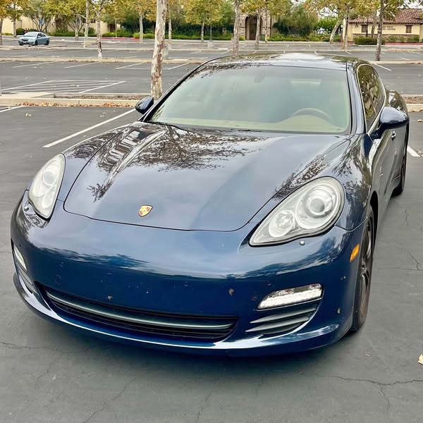 2010 Porsche Panamera - S