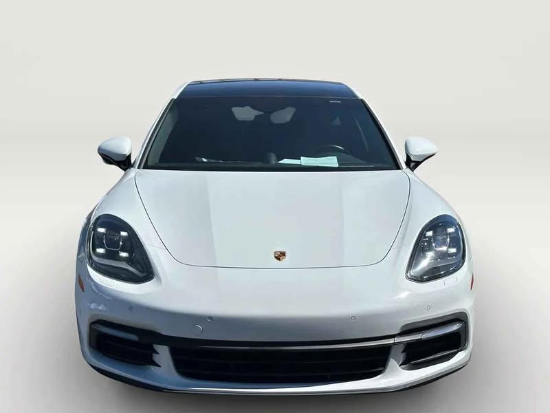 2018 Porsche Panamera