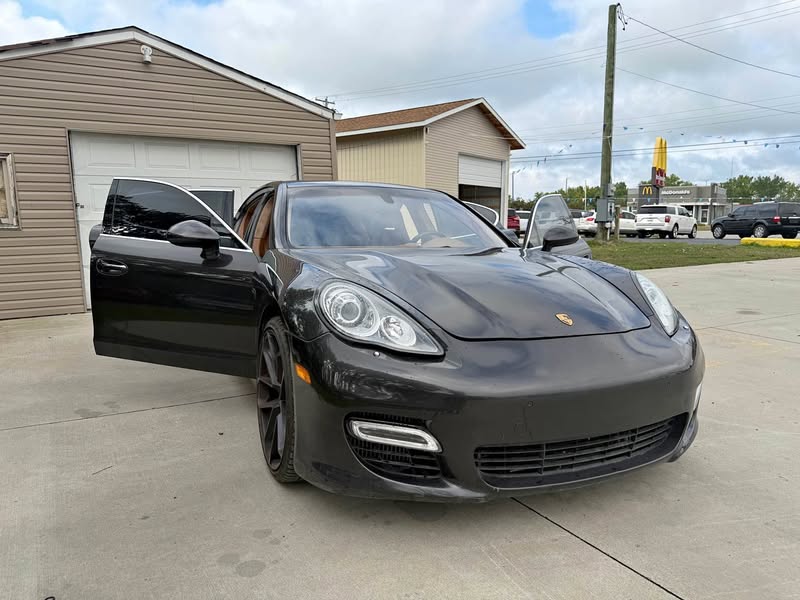 2010 Porsche Panamera - Turbo