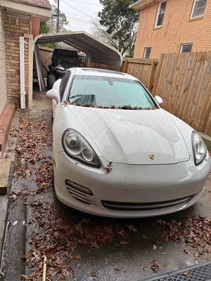 2013 Porsche Panamera - 4 Platinum Edition Sedan 4D