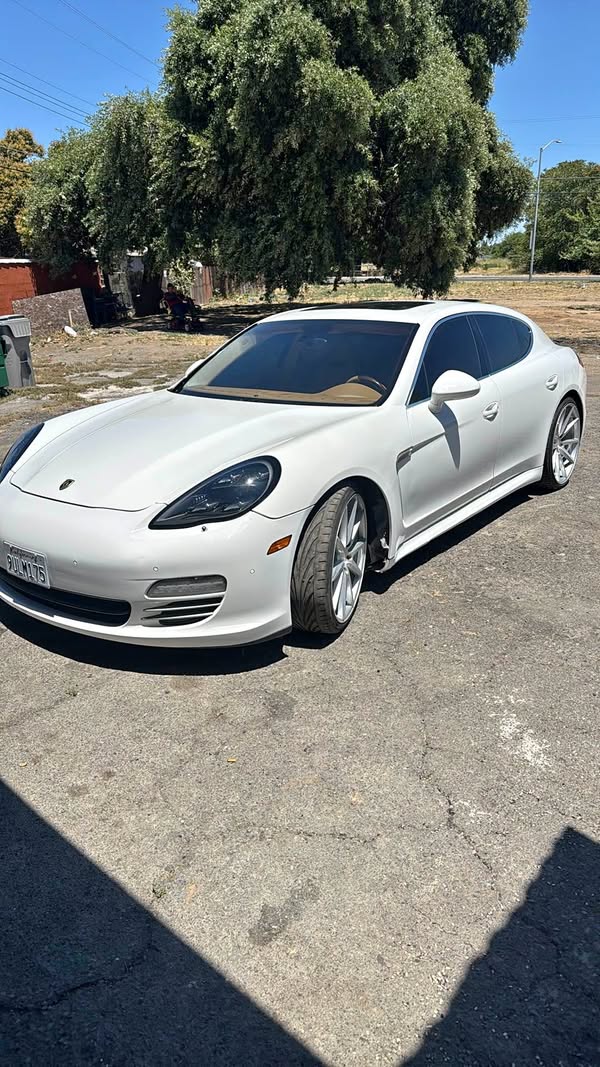 2011 Porsche Panamera - 4S Sedan 4D