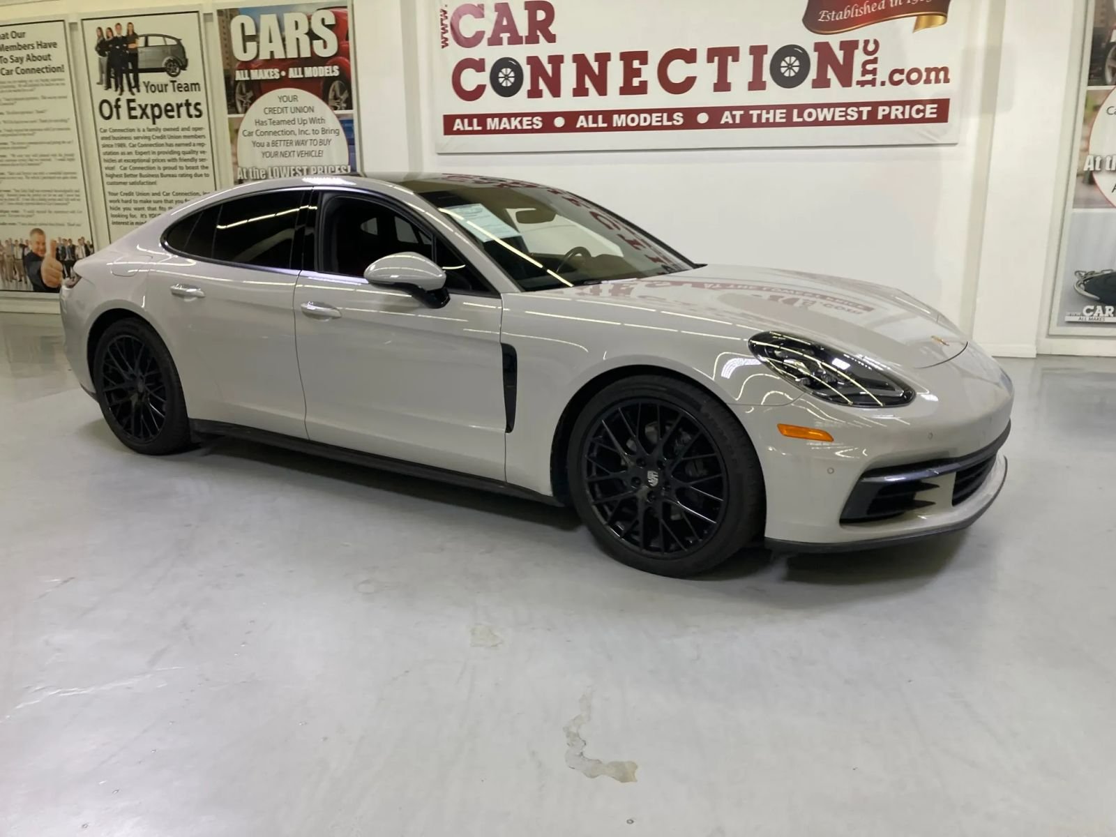 2018 Porsche Panamera Panamera